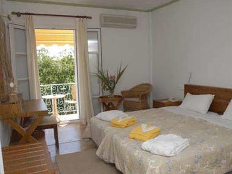 Ionian Princess Suites Hotel Acharavi  Exterior foto